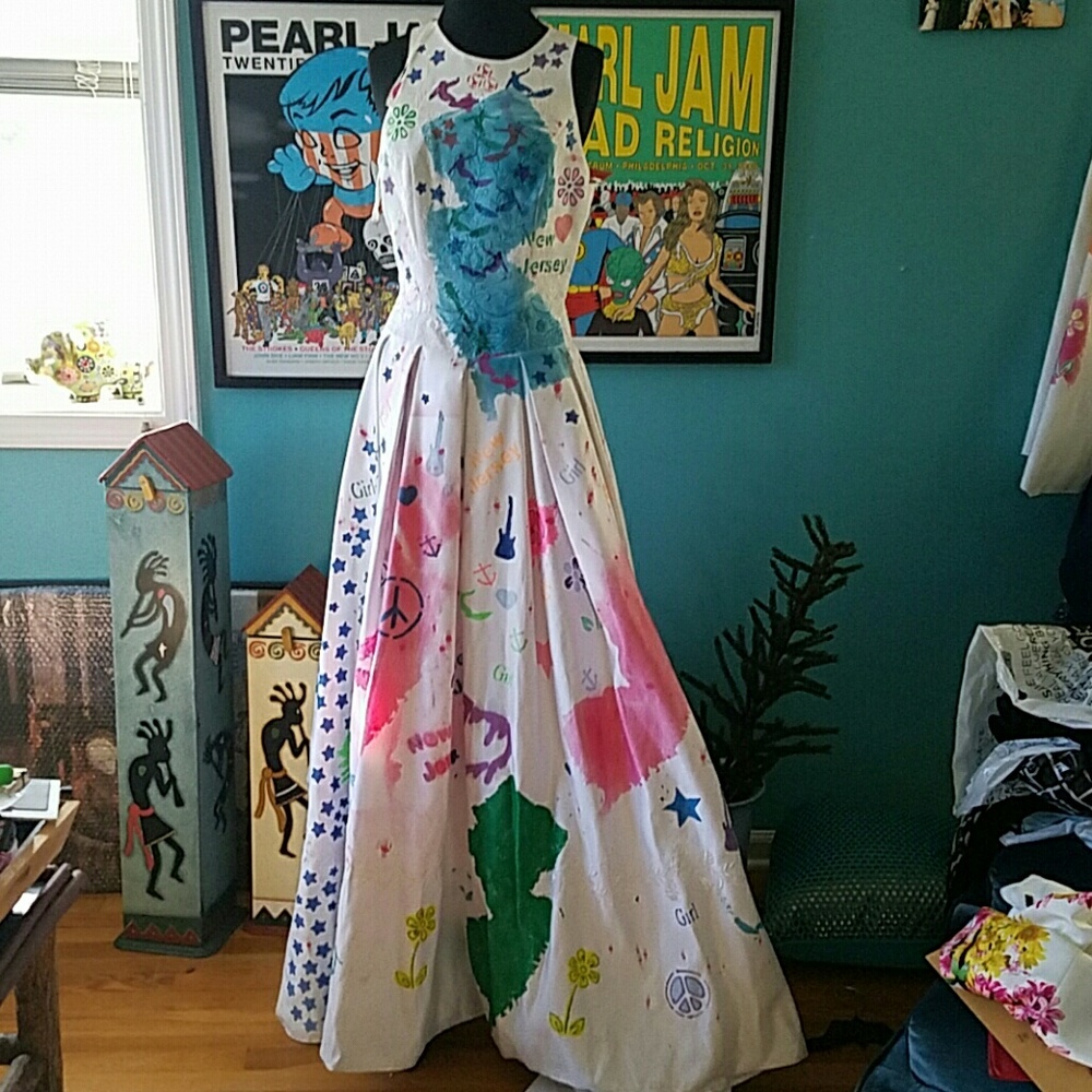 Rock'n'roll Hand Painted Jersey Girl Wedding Gown